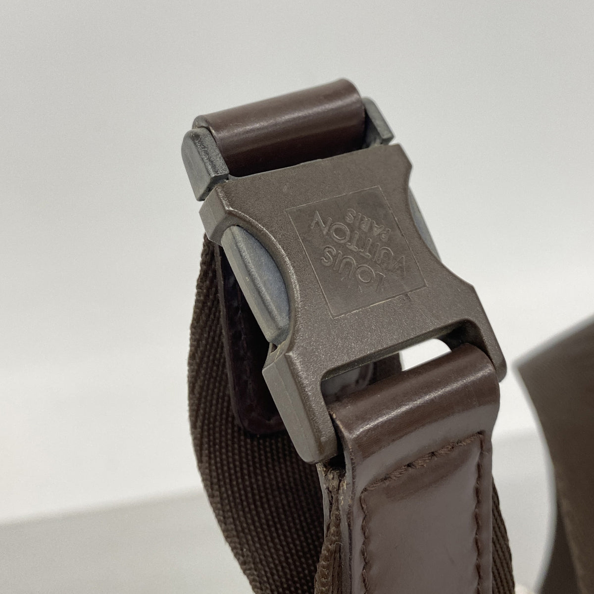 【6ie7143】ルイヴィトン ウエストバッグ ダミエ バムバッグメルヴィール N51172 エベヌ【中古】メンズ