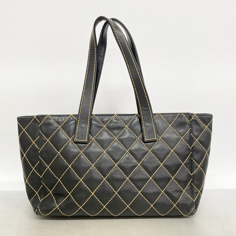 【6ie7148】シャネル トートバッグ ワイルドステッチ ラムスキン ブラック ゴールド金具【中古】レディース