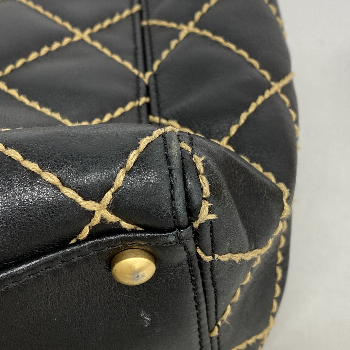 【6ie7148】シャネル トートバッグ ワイルドステッチ ラムスキン ブラック ゴールド金具【中古】レディース