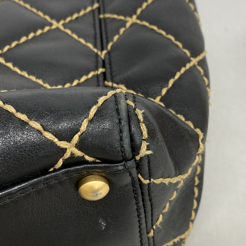 【6ie7148】シャネル トートバッグ ワイルドステッチ ラムスキン ブラック ゴールド金具【中古】レディース