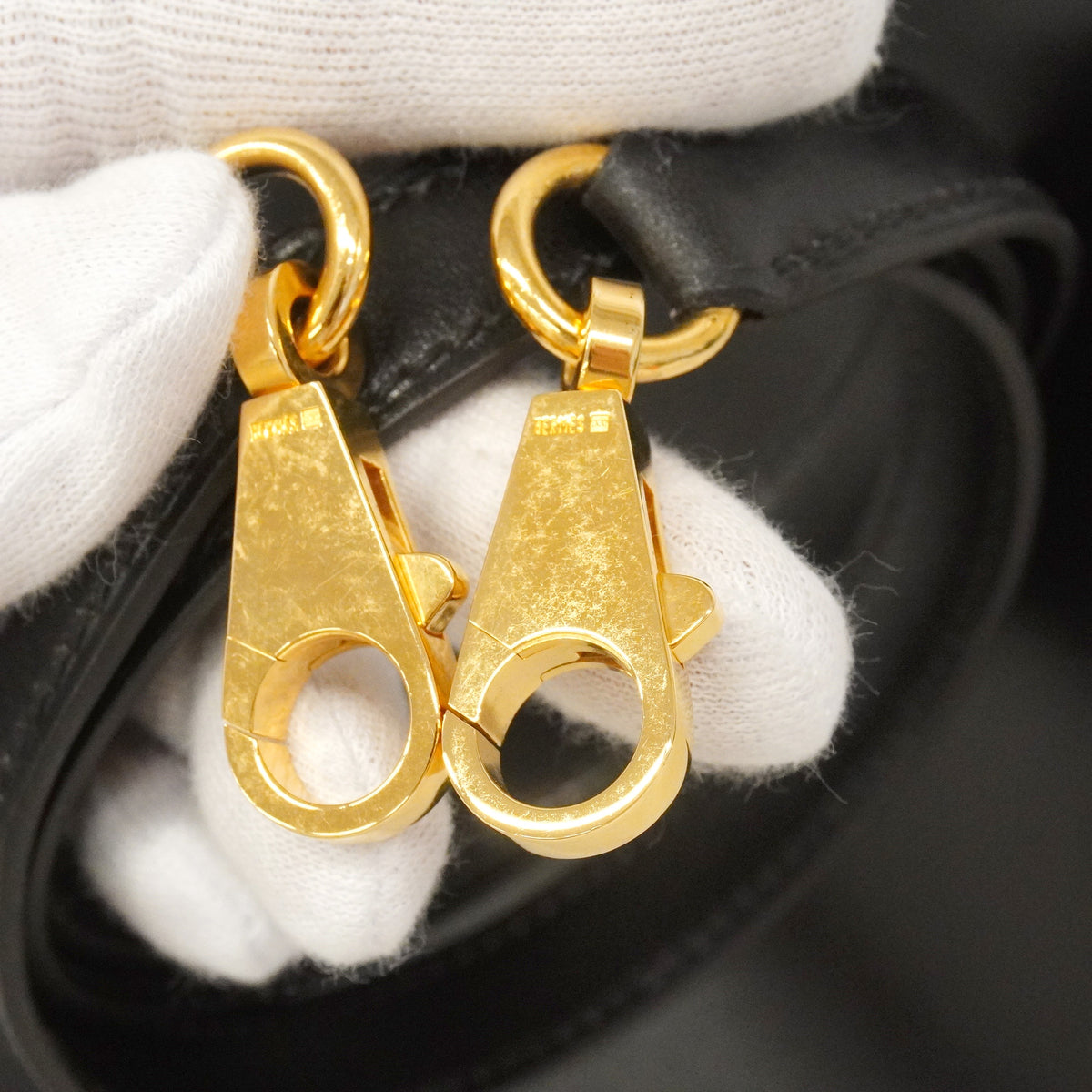 【6ie7162】エルメス ハンドバッグ ケリー32 ボックスカーフ ブラック ゴールド金具 □D刻印 2wayバッグ【中古】レディース