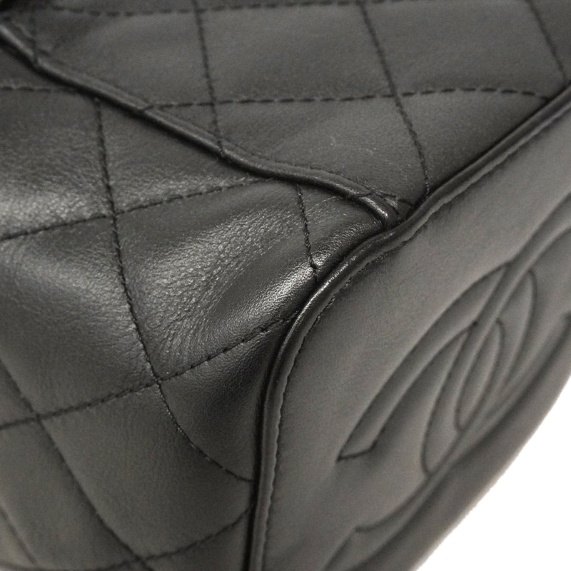 【6ie7168】シャネル バニティバッグ マトラッセ チェーンショルダー ラムスキン ブラック ゴールド金具 2wayバッグ【中古】