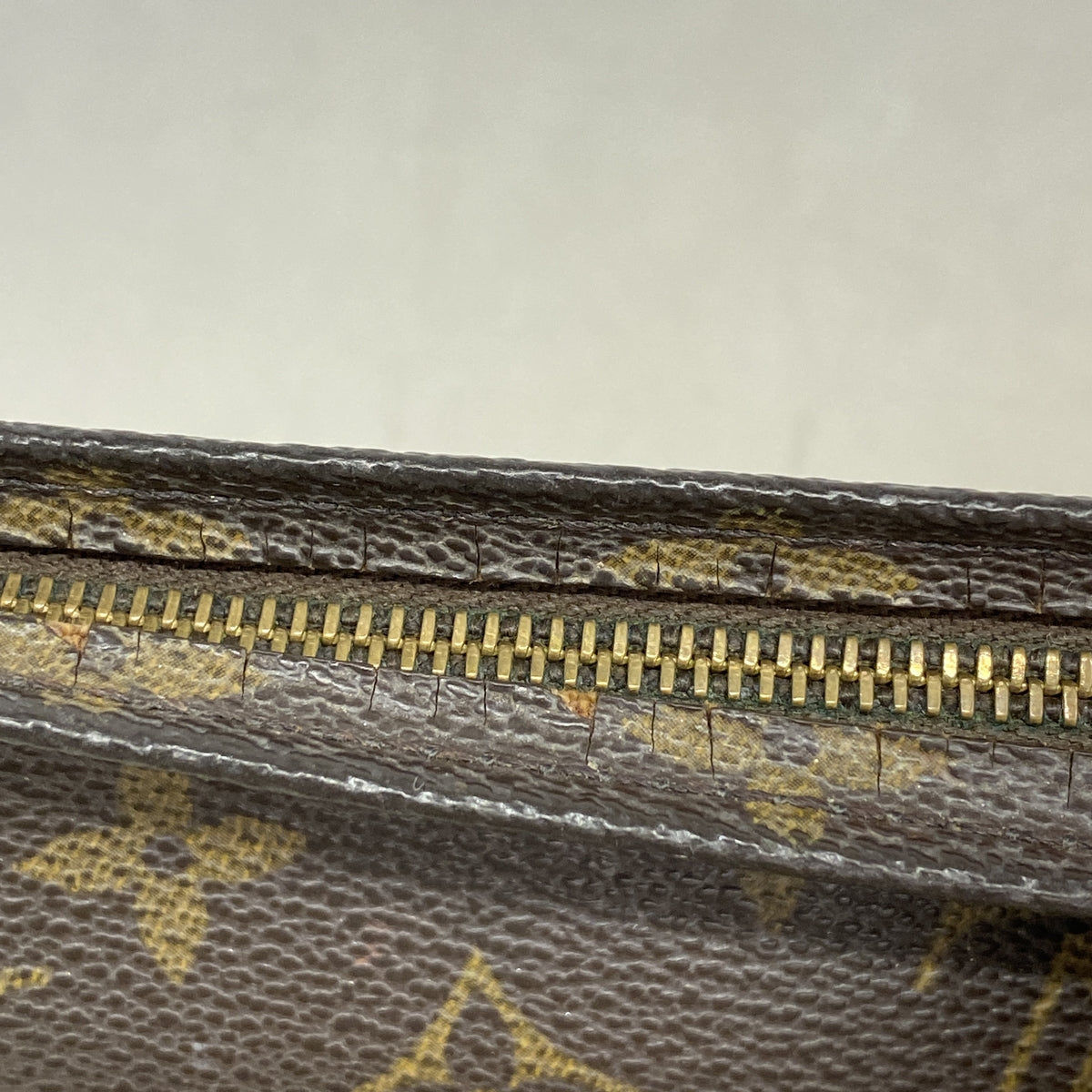 【6ie7178】ルイヴィトン ポーチ モノグラム ポッシュトワレット19 M47544 ブラウン【中古】レディース