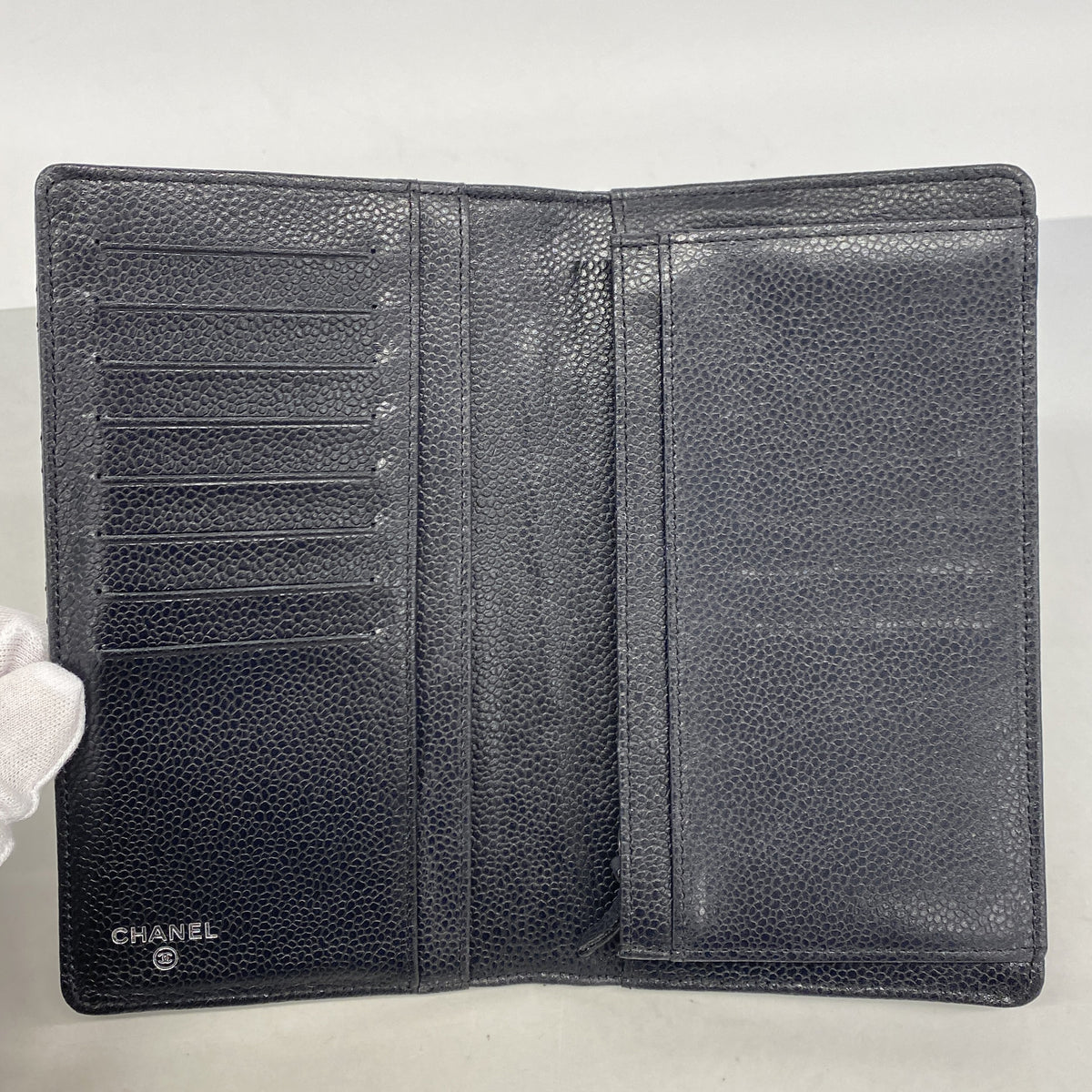 【6ie7207】シャネル 長財布 2.55 キャビアスキン ブラック シルバー金具【中古】レディース