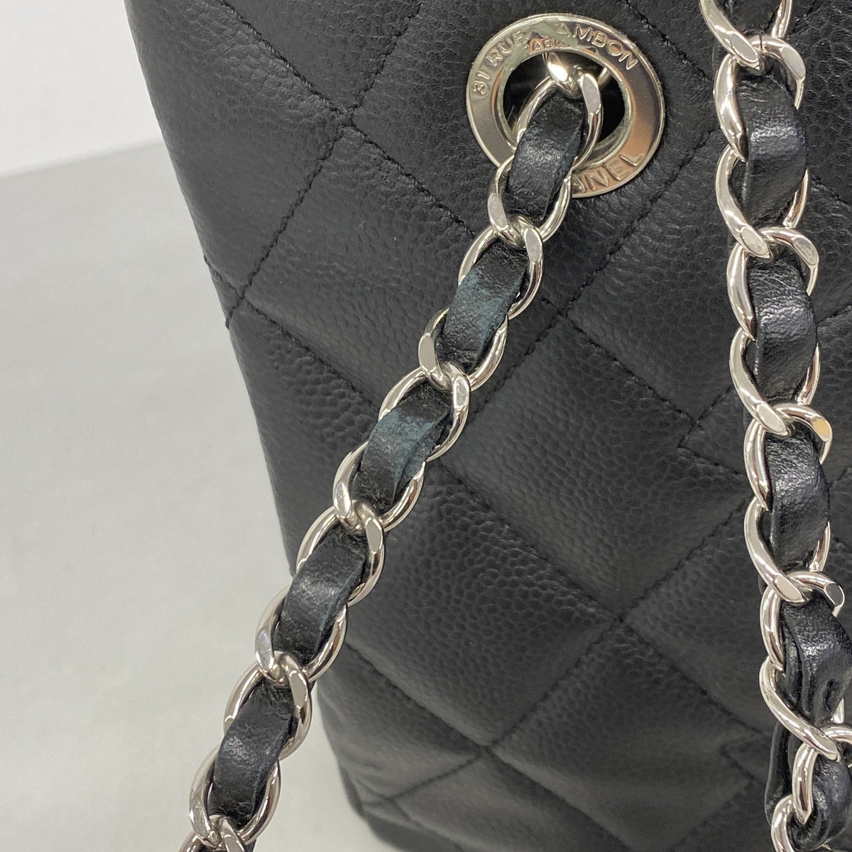 【6ie7222】シャネル チェーントート マトラッセ キャビアスキン ブラック シルバー金具【中古】レディース