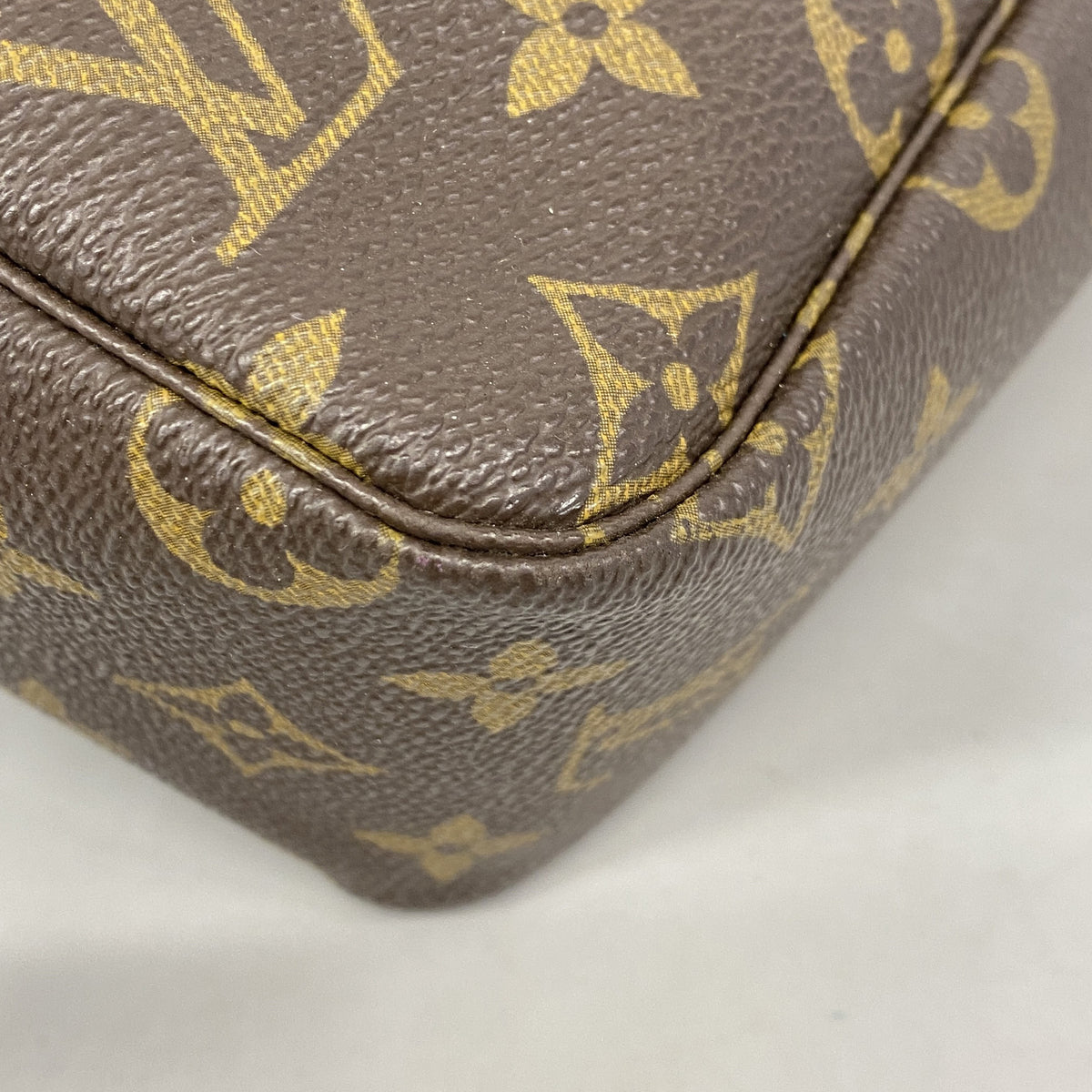 【6ie7229】ルイヴィトン ポーチ モノグラム トゥルーストワレット28 M47522 ブラウン【中古】レディース