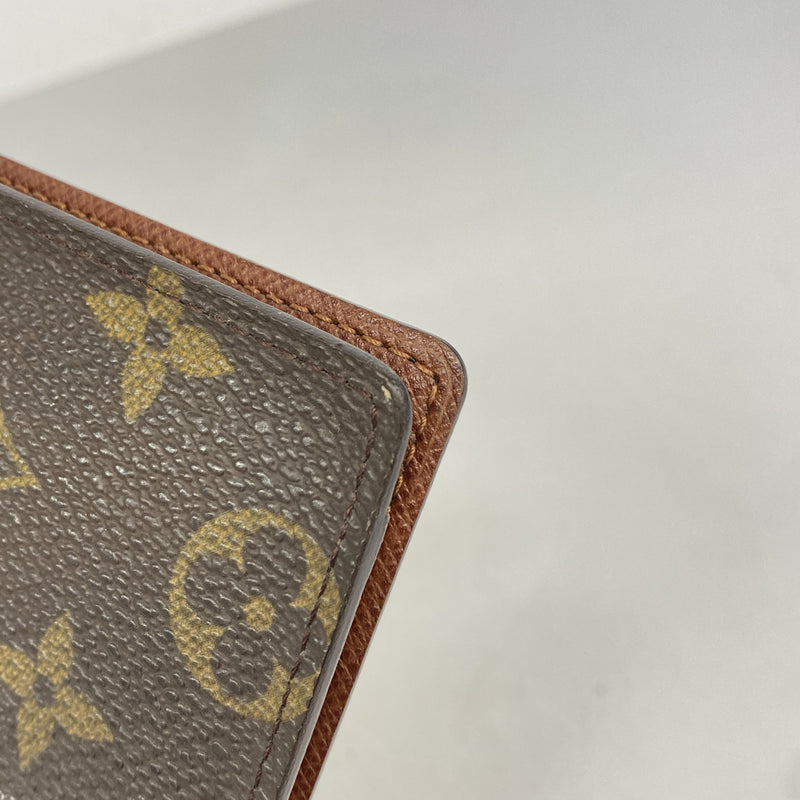【6ie7230】ルイヴィトン パスポートケース モノグラム クーヴェルテュール M60179 ブラウン【中古】メンズ レディース ユニセックス