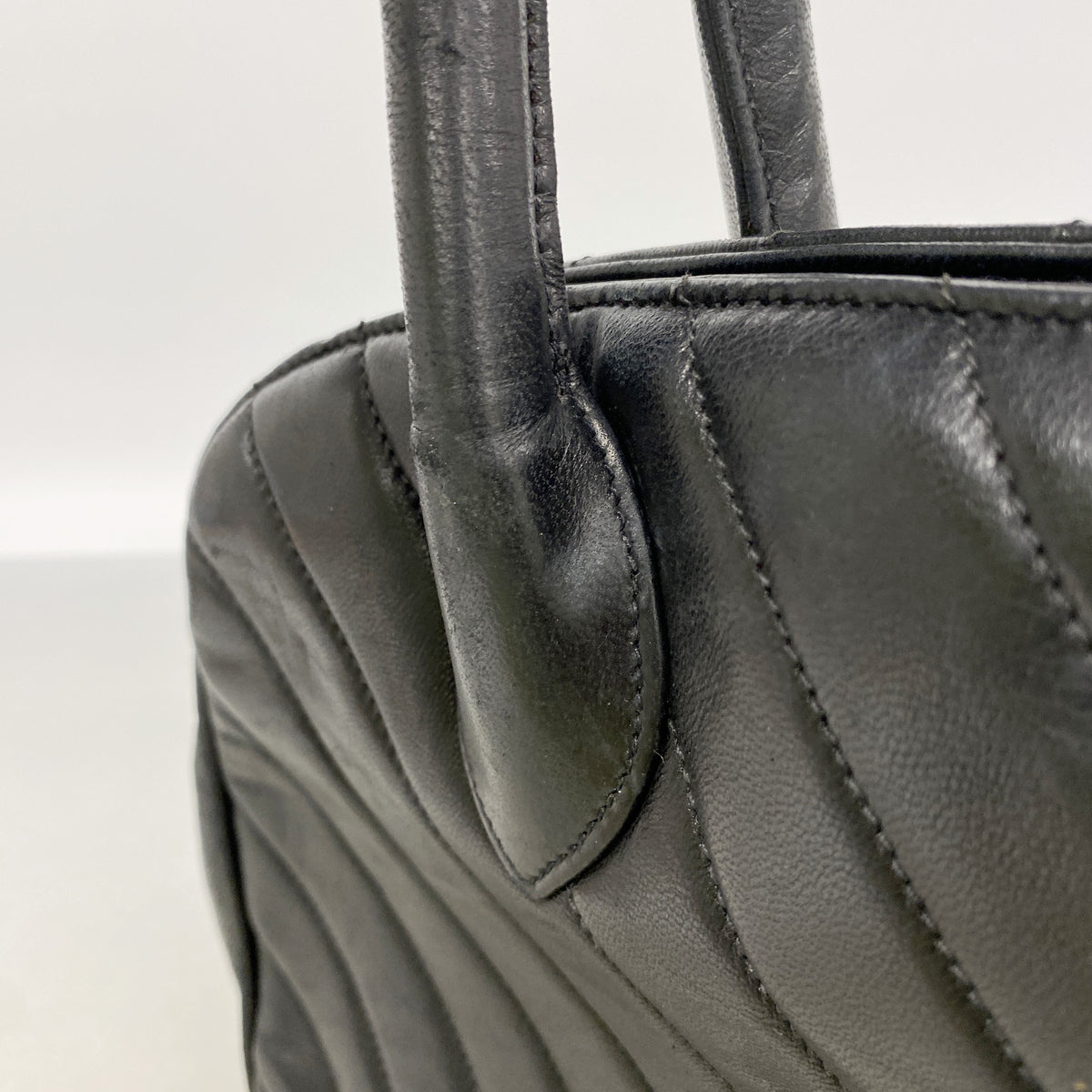 【6ie7243】シャネル トートバッグ Vステッチ ラムスキン ブラウン ゴールド金具【中古】レディース