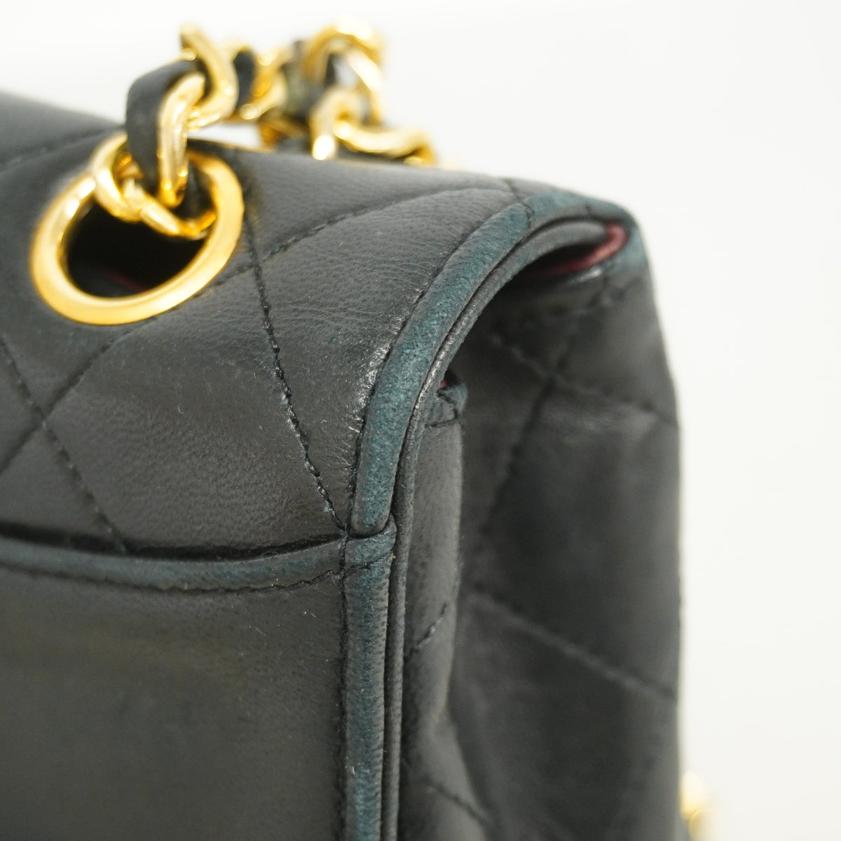 【6ie7261】シャネル ショルダーバッグ マトラッセ Wチェーン ラムスキン ブラック ゴールド金具【中古】レディース