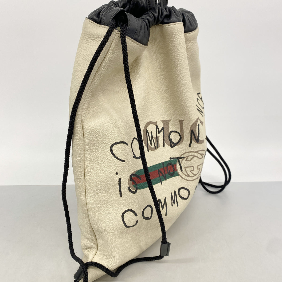 【6ie7282】グッチ リュック・デイパック ドローストリング 494053 レザー アイボリー【中古】レディース