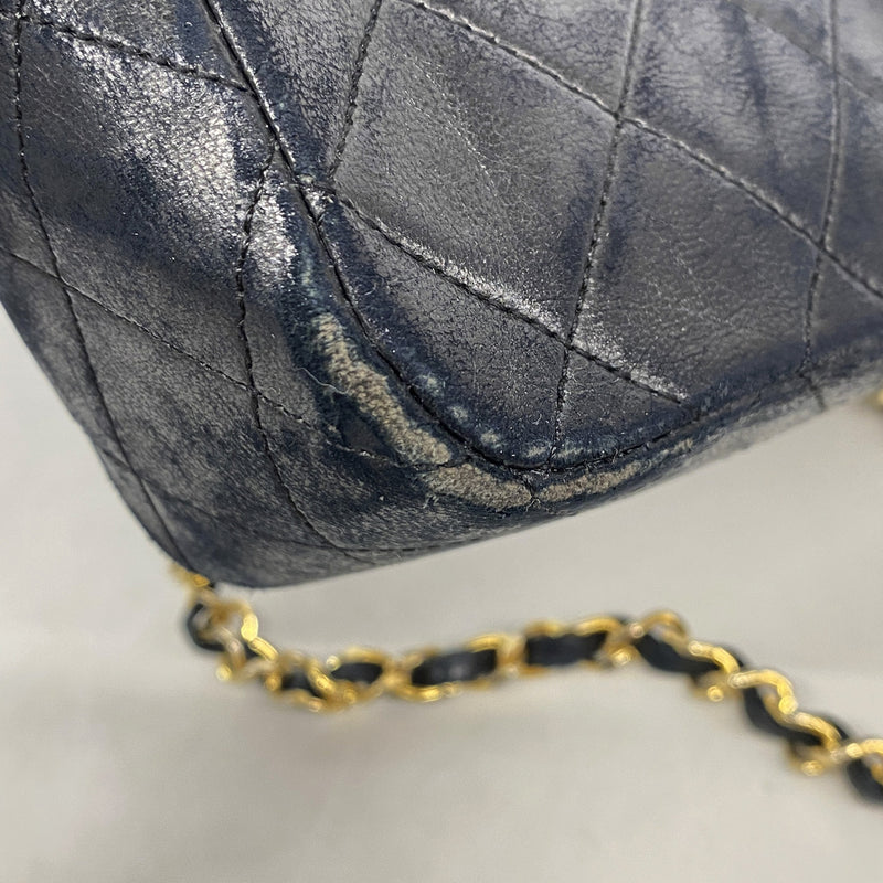 【6ie7283】シャネル ショルダーバッグ マトラッセ チェーンショルダー ラムスキン ブラック ゴールド金具【中古】レディース