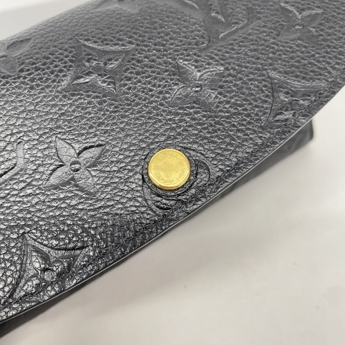 【6ie7357】ルイヴィトン 長財布 モノグラム・アンプラント ポルトフォイユエミリー M62369 ノワール【中古】レディース