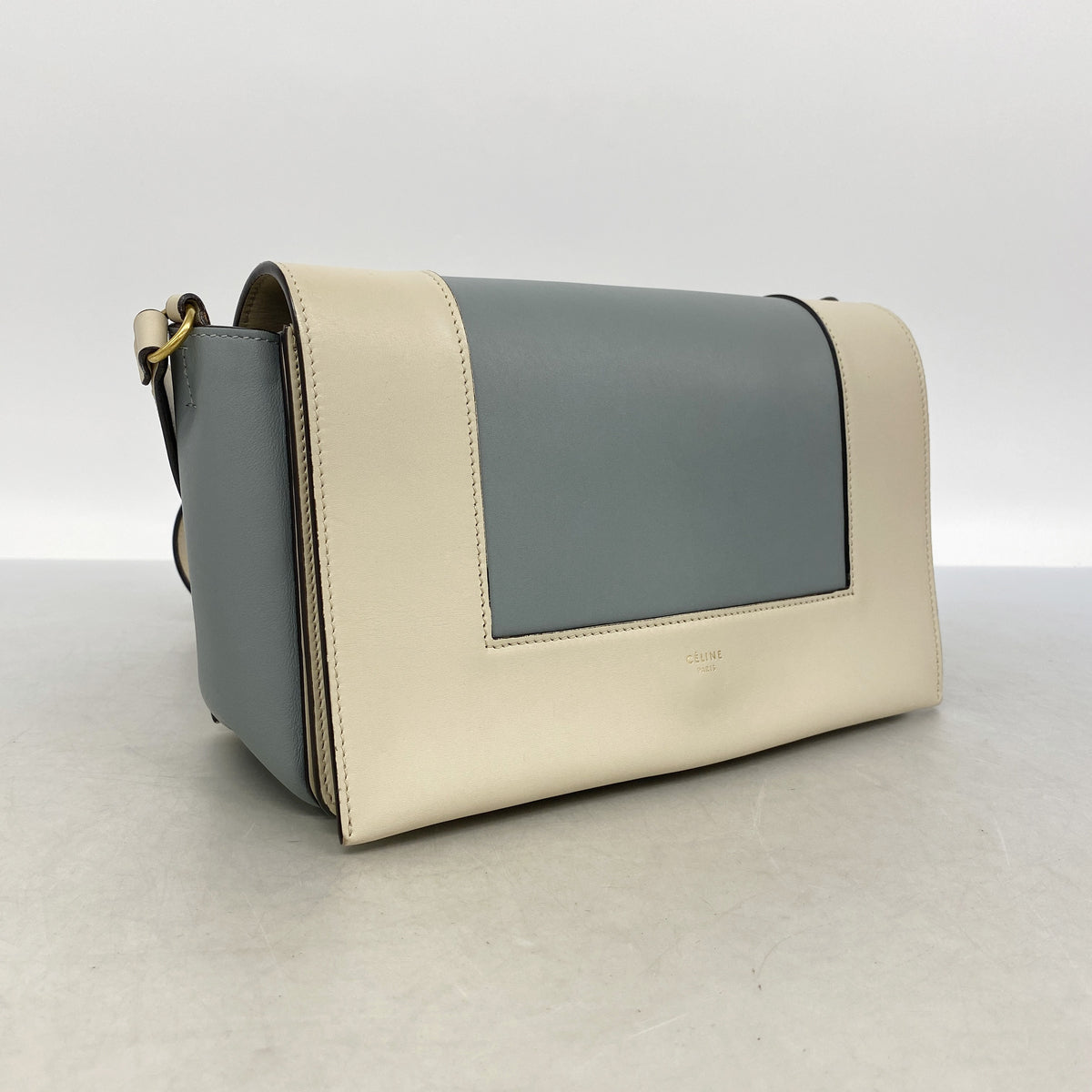【6ie7362】セリーヌ ショルダーバッグ フレーム レザー アイボリー ダスティブルー ゴールド金具【中古】レディース