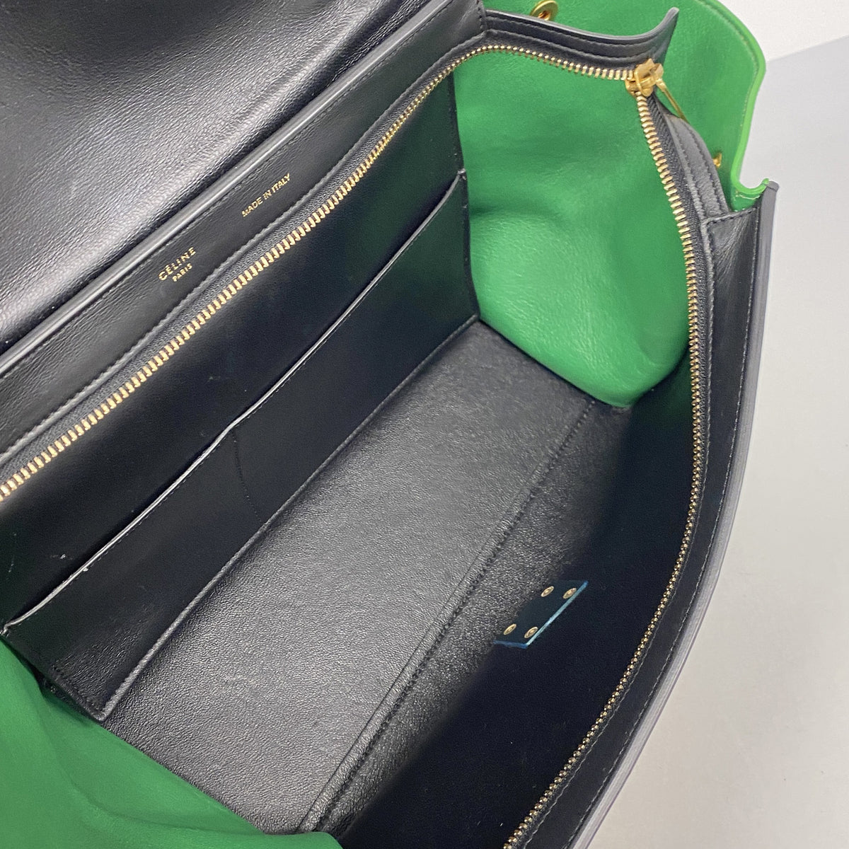 【6ie7372】セリーヌ ハンドバッグ トラペーズ レザー ブラック グリーン ゴールド金具 2wayバッグ【中古】レディース