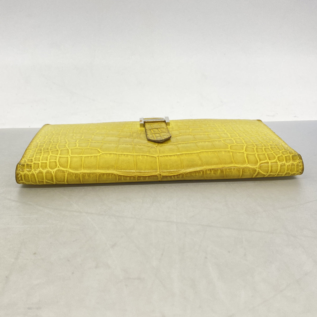 【6ie7376】エルメス 長財布 ベアンスフレ アリゲーターマット ライム シルバー金具 Y刻印【中古】レディース