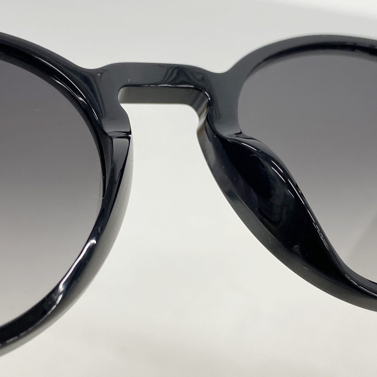 【6ie7389】ルイヴィトン サングラス ミニグラムラウンドサングラス Z2653U ブラック【中古】メンズ レディース ユニセックス