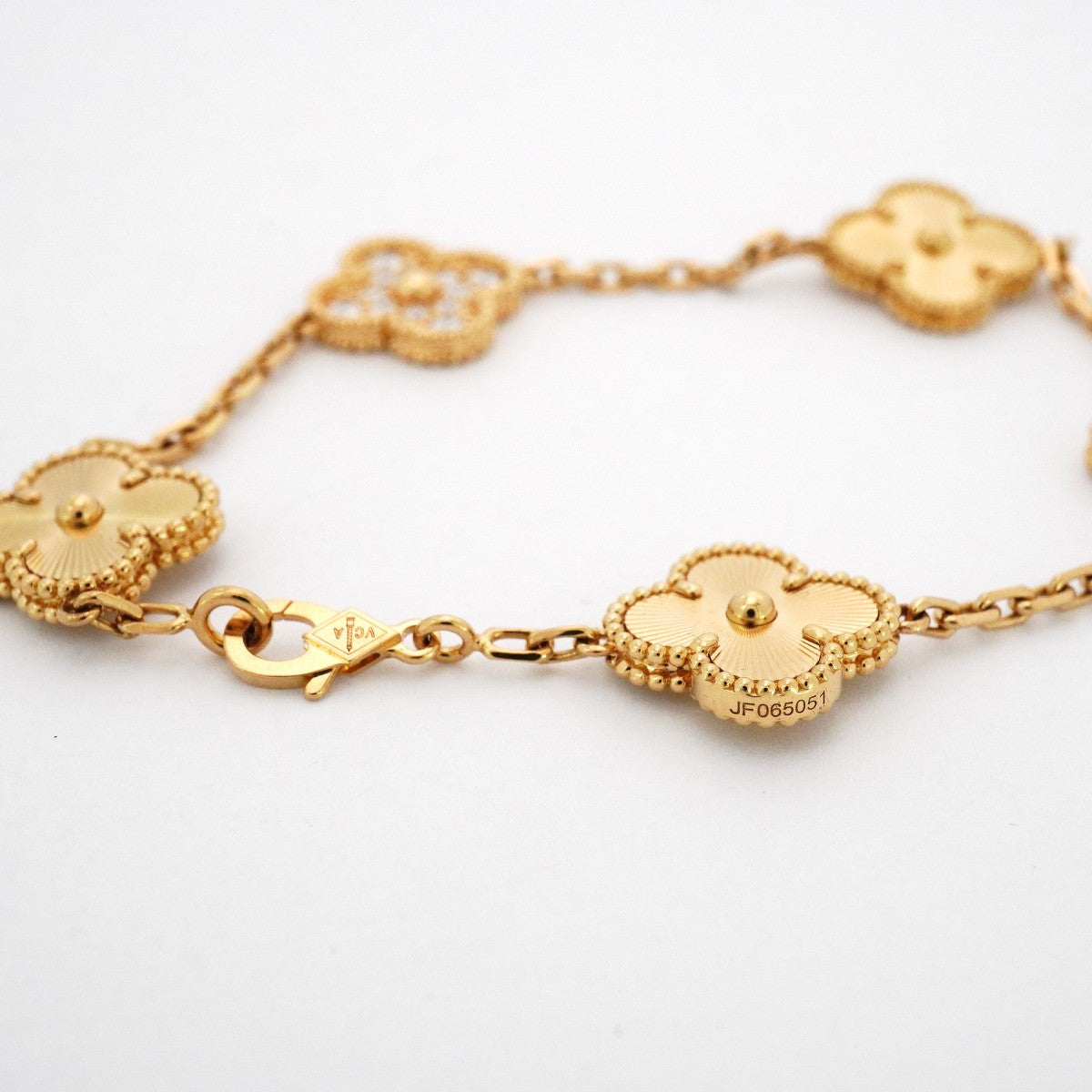 【6jcb0125】ヴァンクリーフ＆アーペル ブレスレット ヴィンテージ アルハンブラ ギヨシェ K18YG イエローゴールド ダイヤモンド【中古】レディース