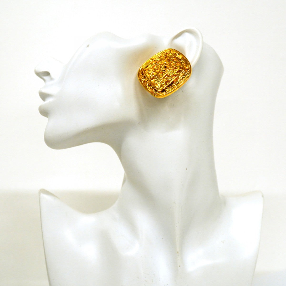 ★最終価格★SALE【6jdb0298-k】シャネル イヤリング ヴィンテージ ココマーク 菱形 GPメッキ ゴールド【中古】レディース