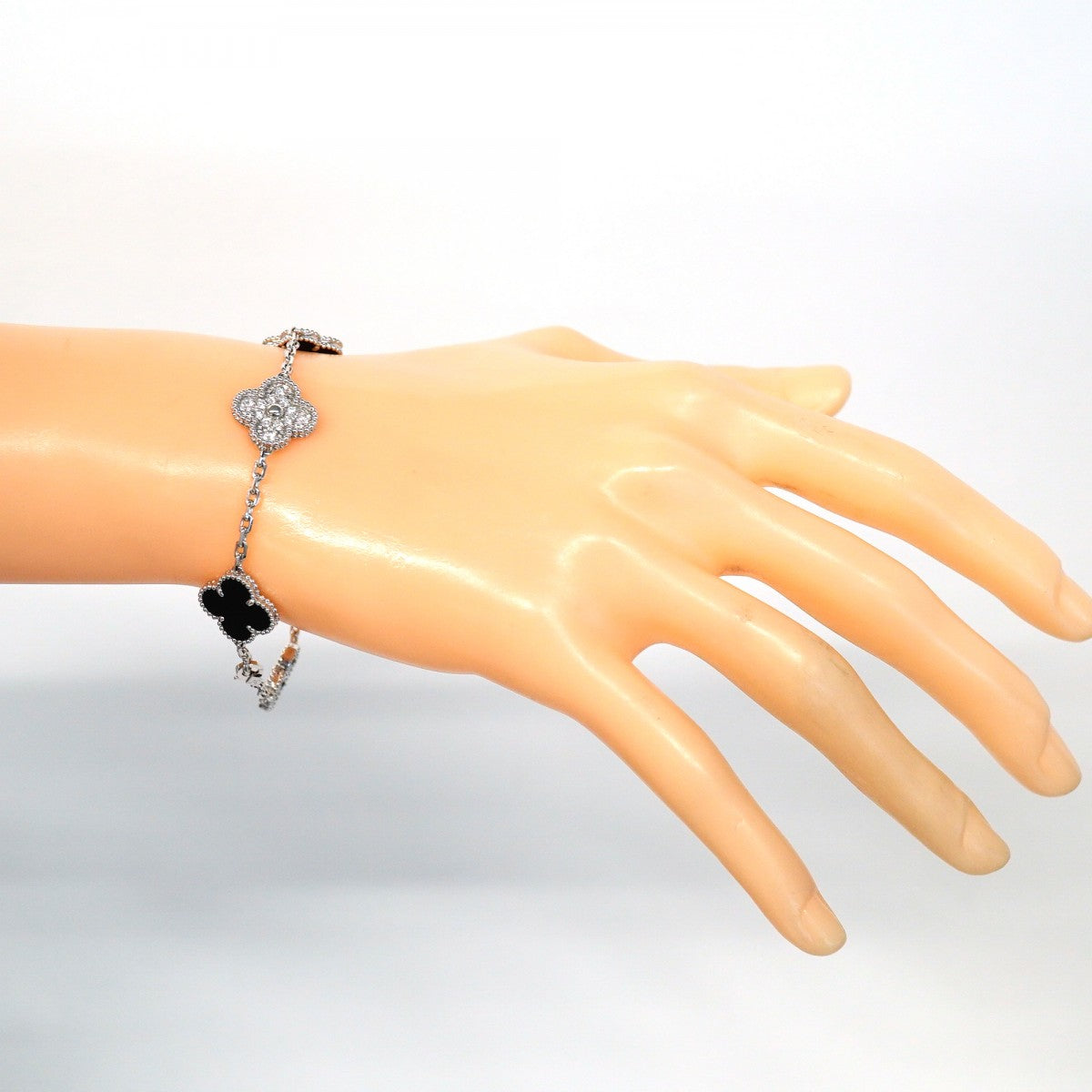 ★在庫処分★最終価格★SALE【6jdb0415-31】ヴァンクリーフ＆アーペル ブレスレット ヴィンテージ アルハンブラ K18WG ホワイトゴールド ダイヤモンド オニキス ブラック【中古】レディース