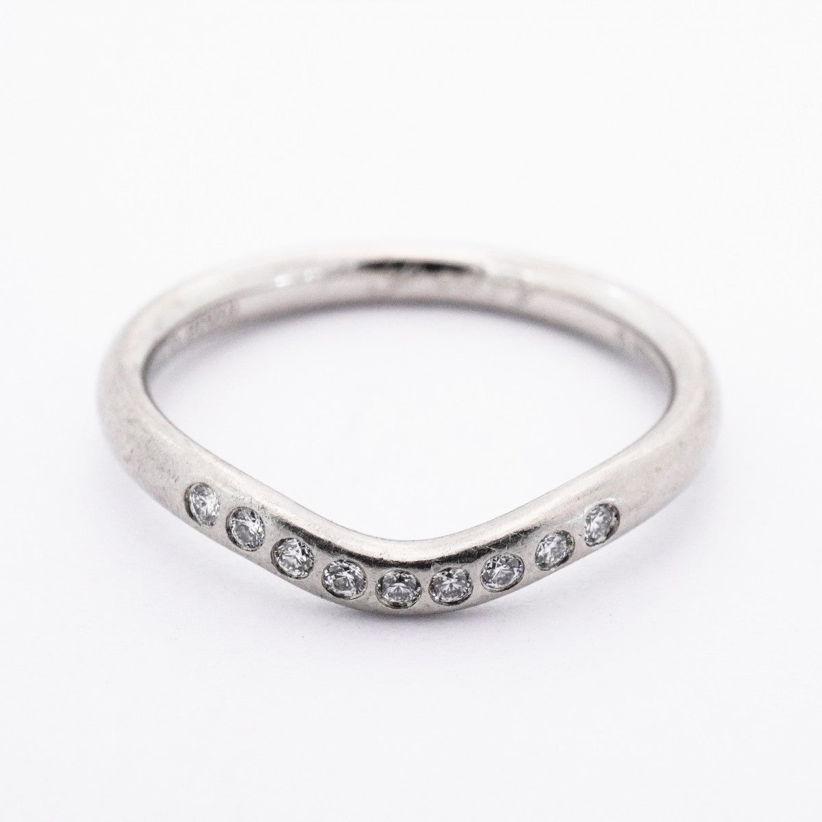 ★最終価格【6jdb0427-27】ティファニー リング カーブドバンド Pt950 プラチナ ダイヤモンド 9号【中古】レディース