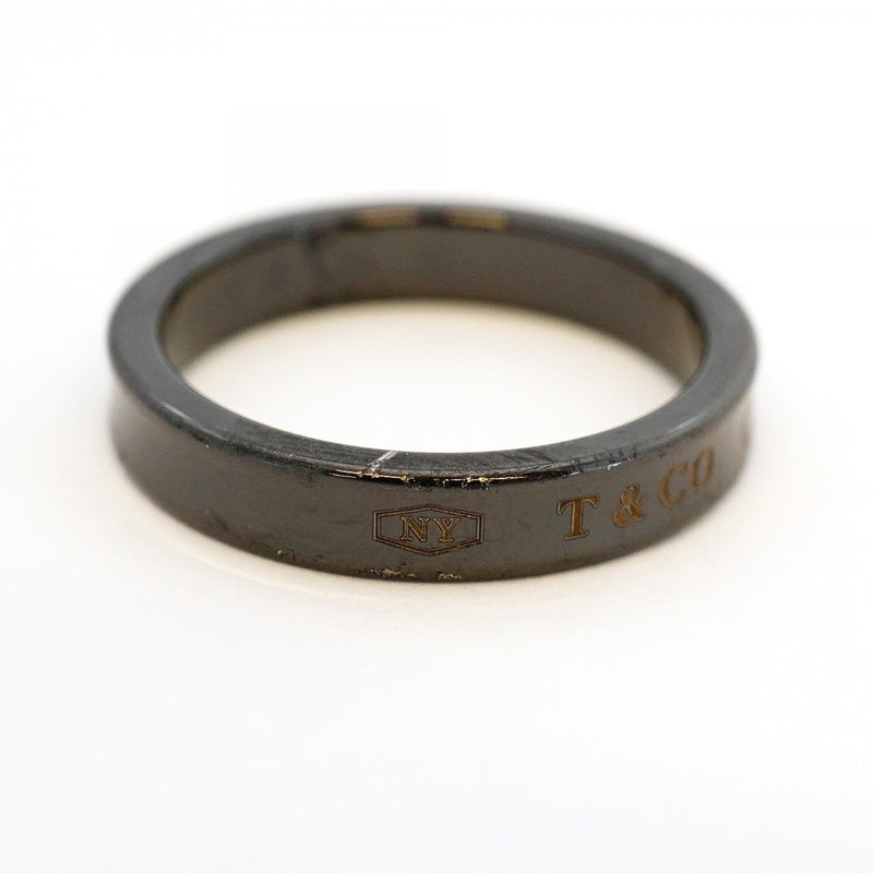 【6jeb0745-k】ティファニー リング ナロー チタン ブラック 19号【中古】レディース