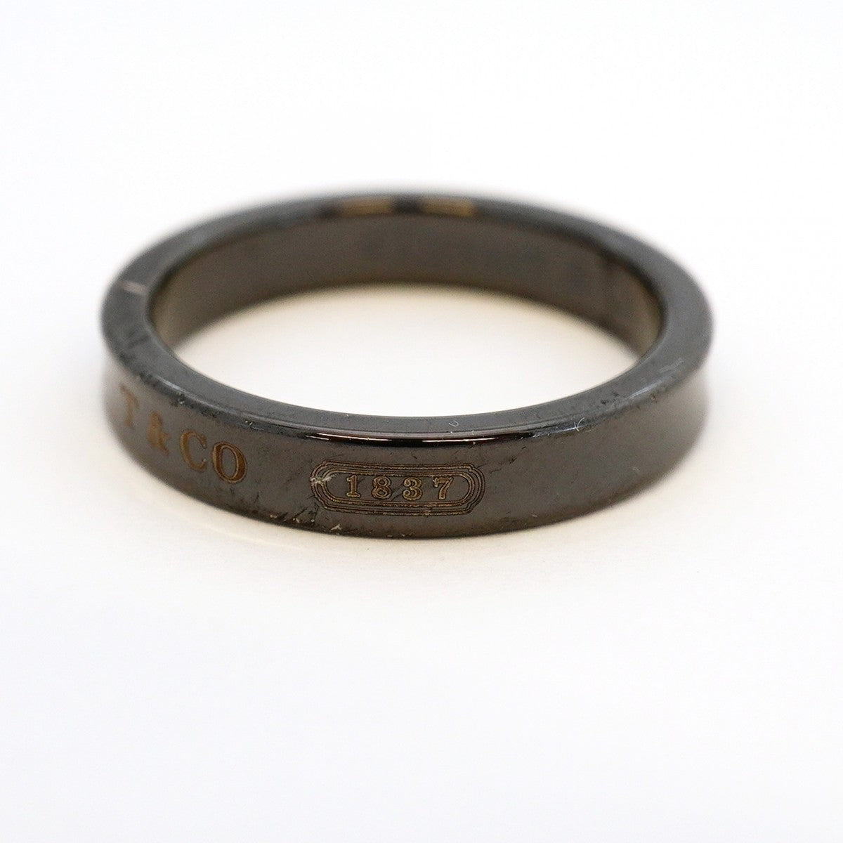 【6jeb0745-k】ティファニー リング ナロー チタン ブラック 19号【中古】レディース
