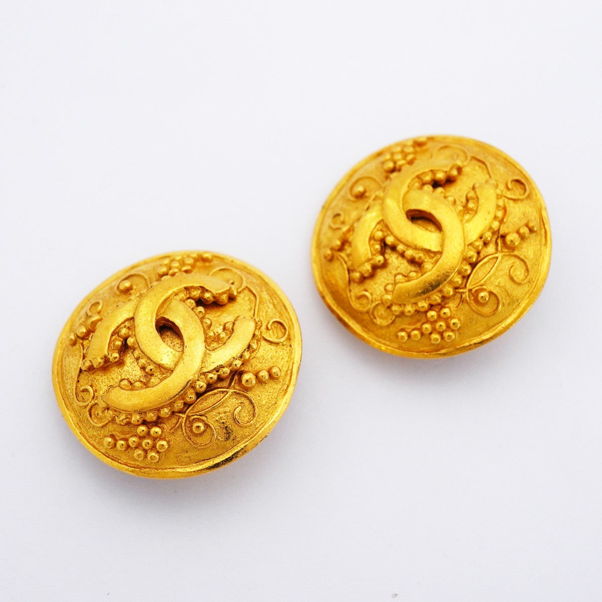【6jeb0790】シャネル イヤリング ヴィンテージ ココマーク 丸型 サークル GPメッキ ゴールド【中古】レディース