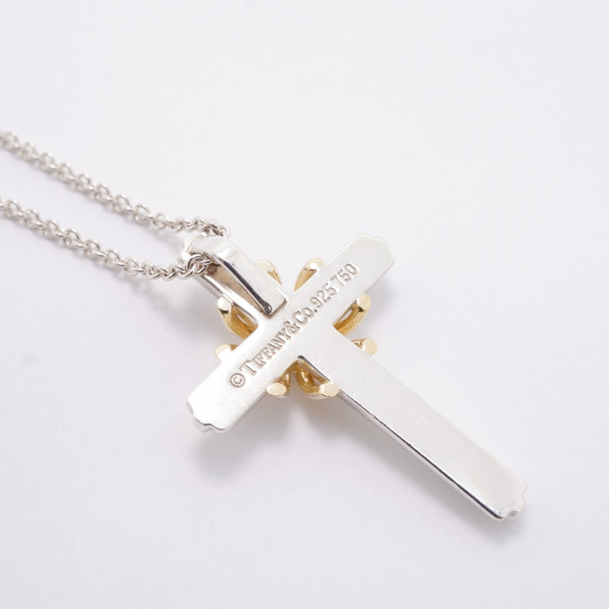 【6jfb0123-k】ティファニー ネックレス シグネチャークロス K18YG イエローゴールド シルバー925【中古】レディース