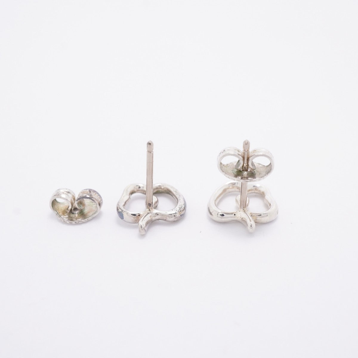 【6jfb0374-k】ティファニー ピアス アップル シルバー925【中古】レディース