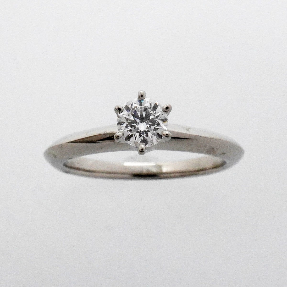 【6jfb0458】ティファニー リング ソリティア 1PD Pt950 プラチナ ダイヤモンド 0.26ct 5.5号【中古】レディース