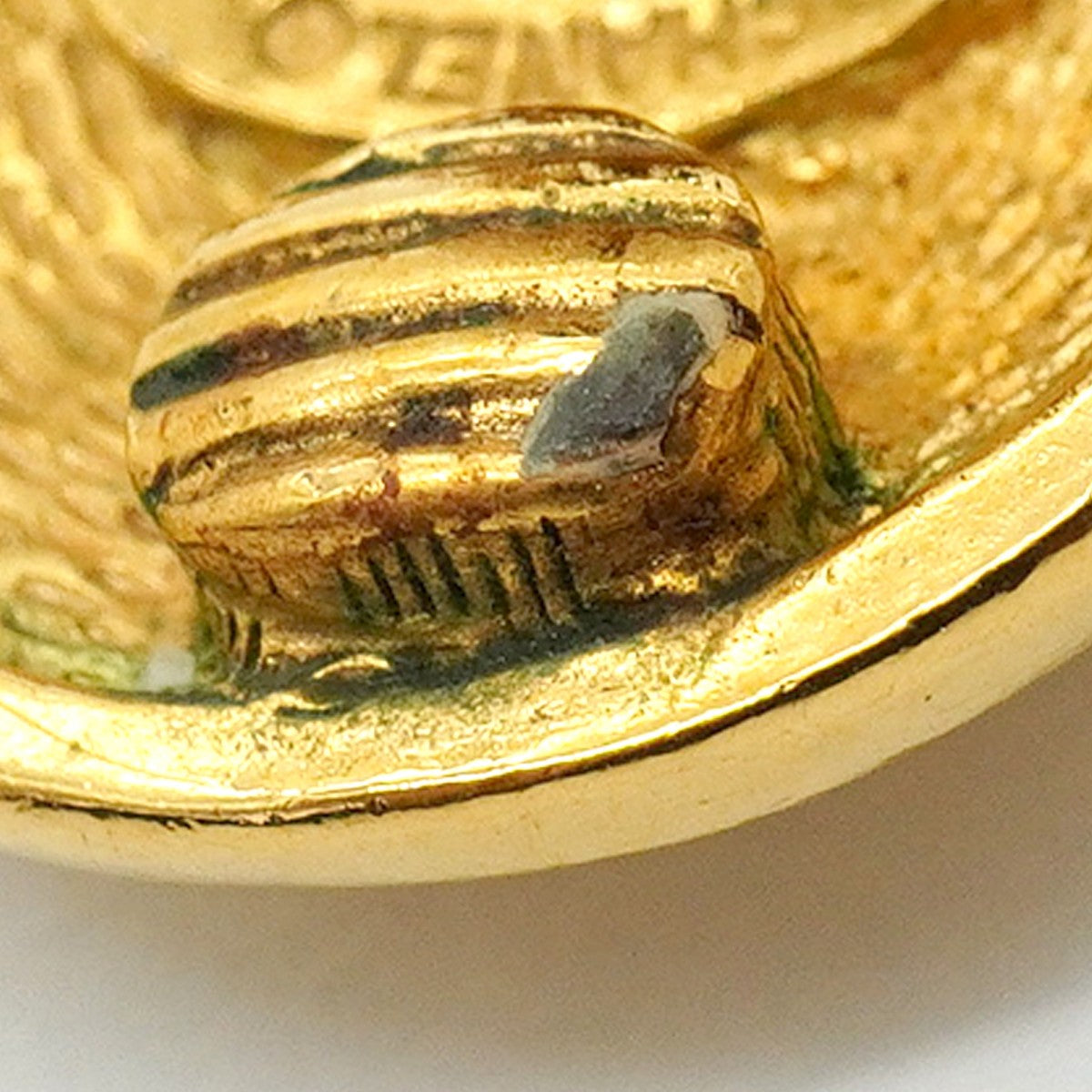 【6jfb0702】シャネル イヤリング ヴィンテージ ココマーク マトラッセ 丸型 サークル GPメッキ ゴールド【中古】レディース