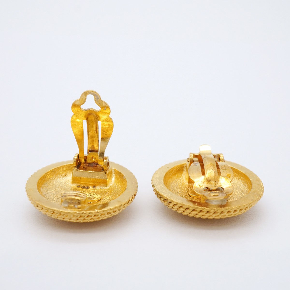 【6jfb0810-k】シャネル イヤリング ヴィンテージ ココマーク 丸型 サークル GPメッキ ゴールド【中古】レディース
