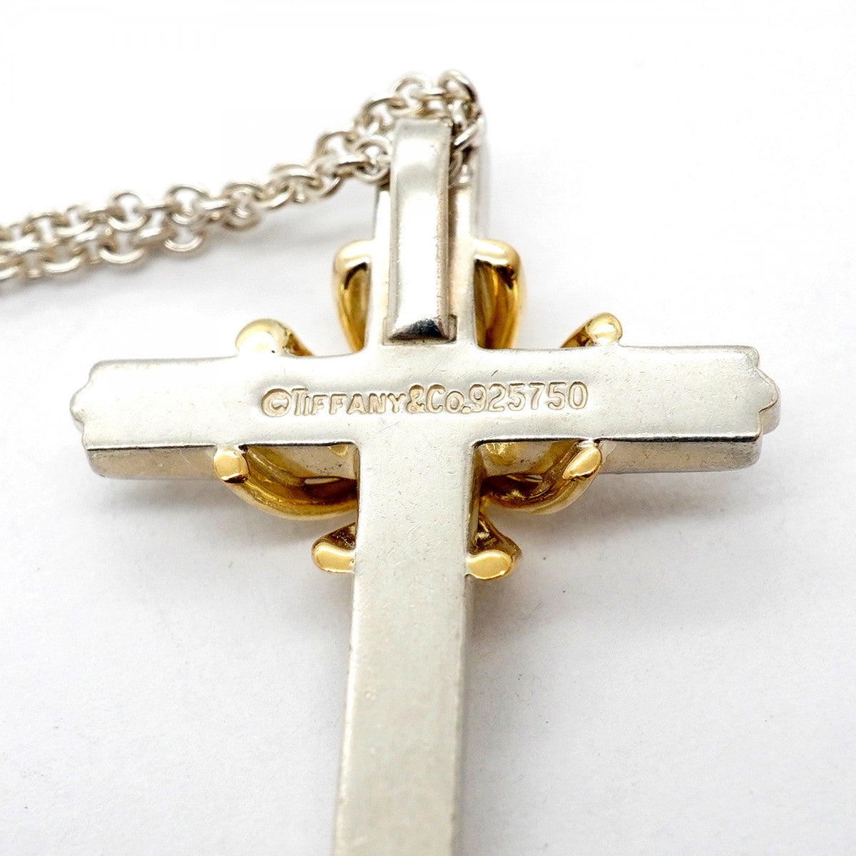 【6jfb0932-k】ティファニー ネックレス シグネチャークロス K18YG イエローゴールド シルバー925【中古】レディース