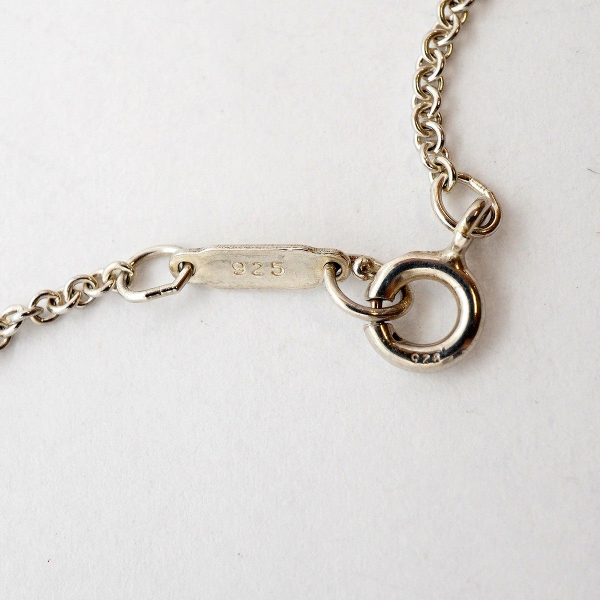 【6jfb0932-k】ティファニー ネックレス シグネチャークロス K18YG イエローゴールド シルバー925【中古】レディース