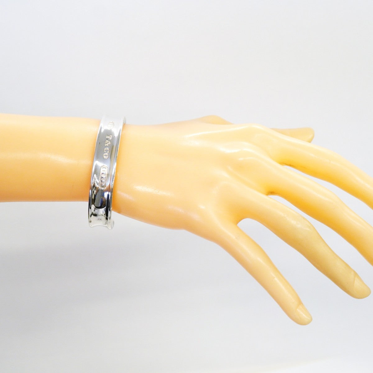 【6jgb0101-k】ティファニー バングル ナロー/カフ シルバー925【中古】レディース