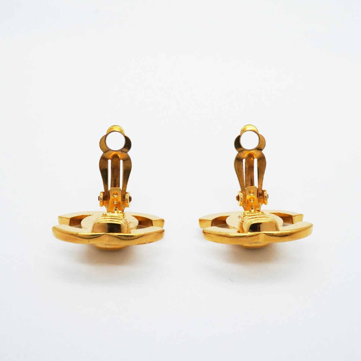 【6jgb0252-k】シャネル イヤリング ヴィンテージ ココマーク ターンロック GPメッキ ゴールド【中古】レディース