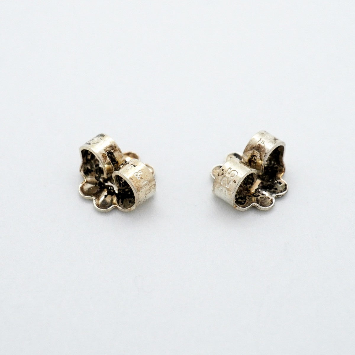 【6jgb0430-k】ティファニー ピアス ラビングハート シルバー925【中古】レディース