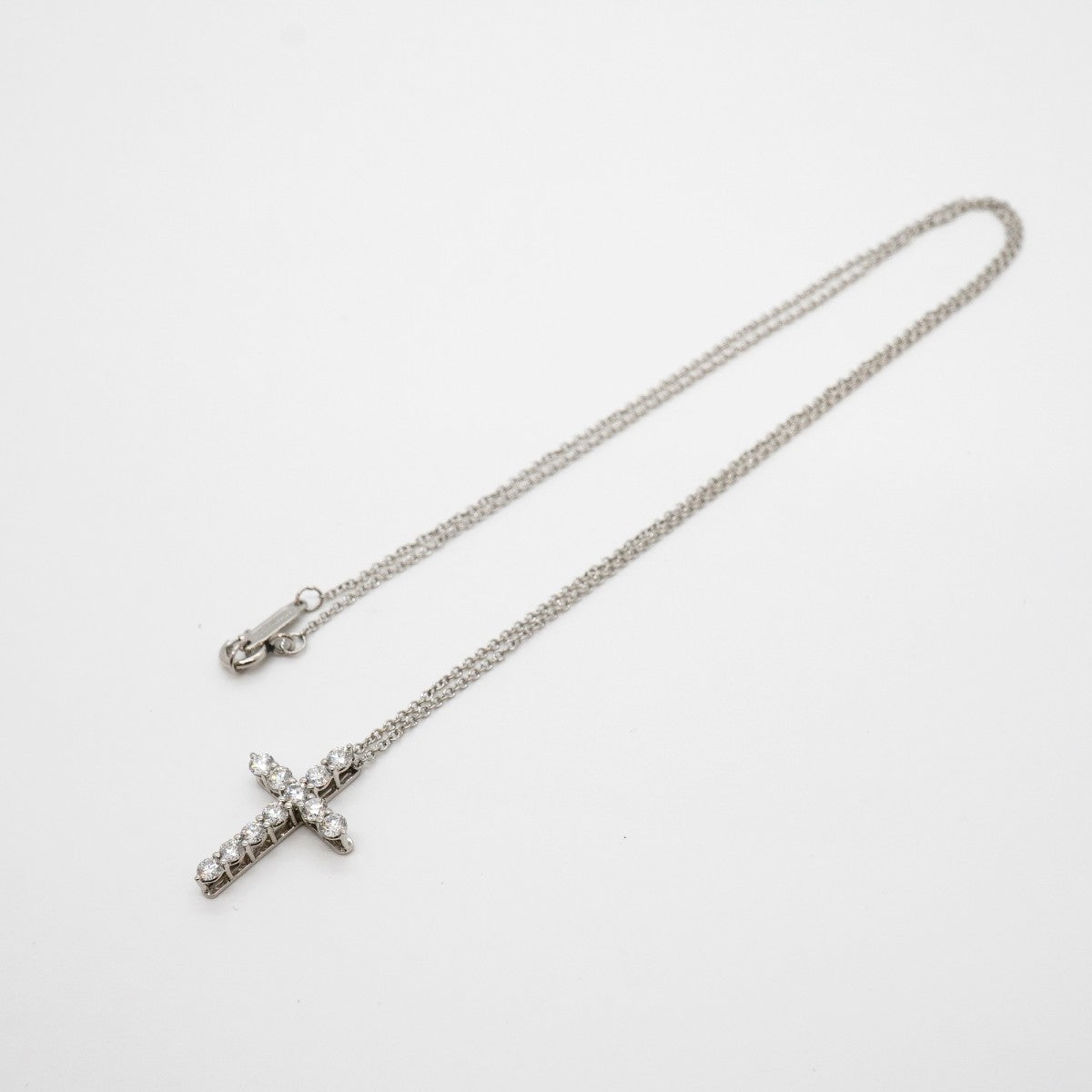 【6jgb0558】ティファニー ネックレス スモールクロス 11PD Pt950 プラチナ ダイヤモンド【中古】レディース