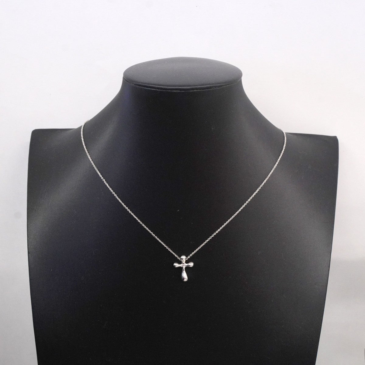 【6jgb0582-k】ティファニー ネックレス スモールクロス シルバー925【中古】レディース