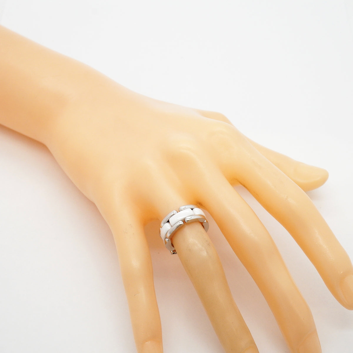 【6jgb0650】シャネル リング ウルトラコレクション K18WG ホワイトゴールド セラミック ホワイト ＃51【中古】レディース