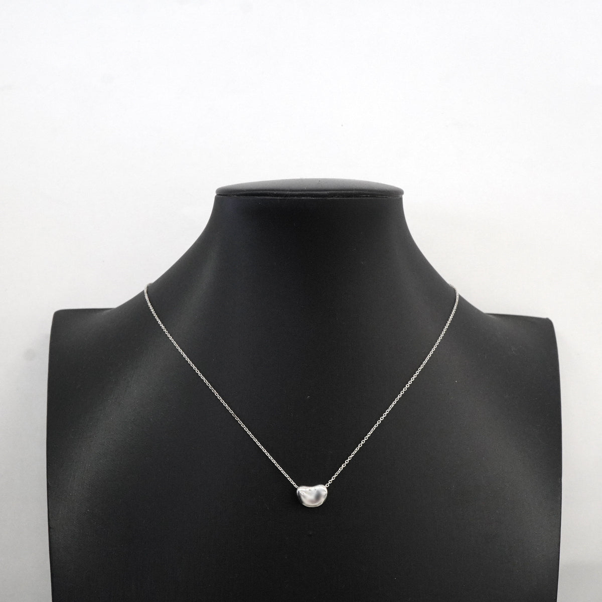 【6jgb0740-k】ティファニー ネックレス ビーン シルバー925【中古】レディース