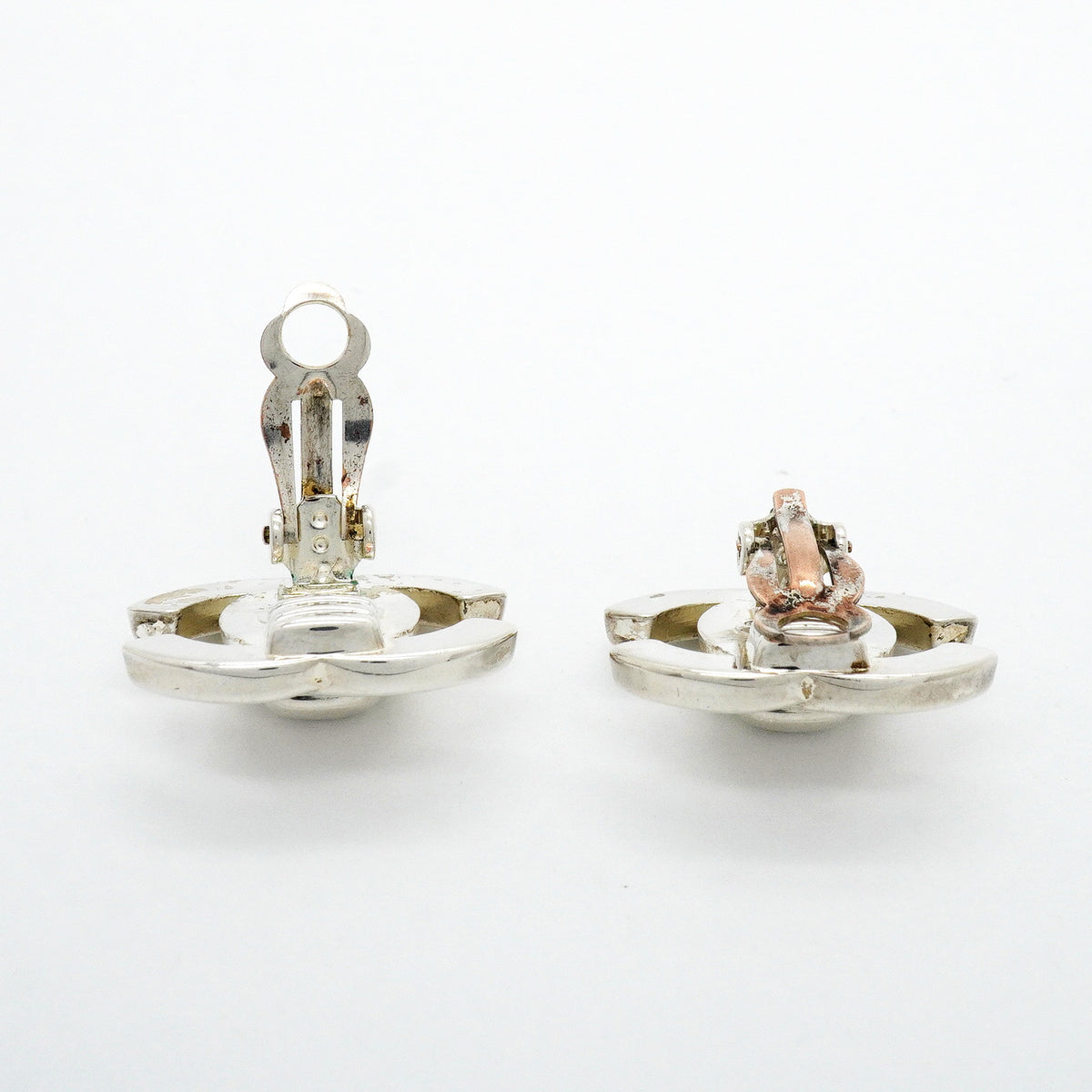 【6jhb0055-k】シャネル イヤリング ヴィンテージ ココマーク ターンロック メタル シルバー【中古】レディース