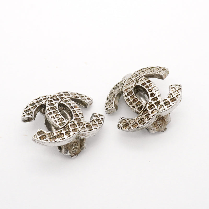 【6jhb0081-k】シャネル イヤリング ココマーク メタル シルバー【中古】レディース