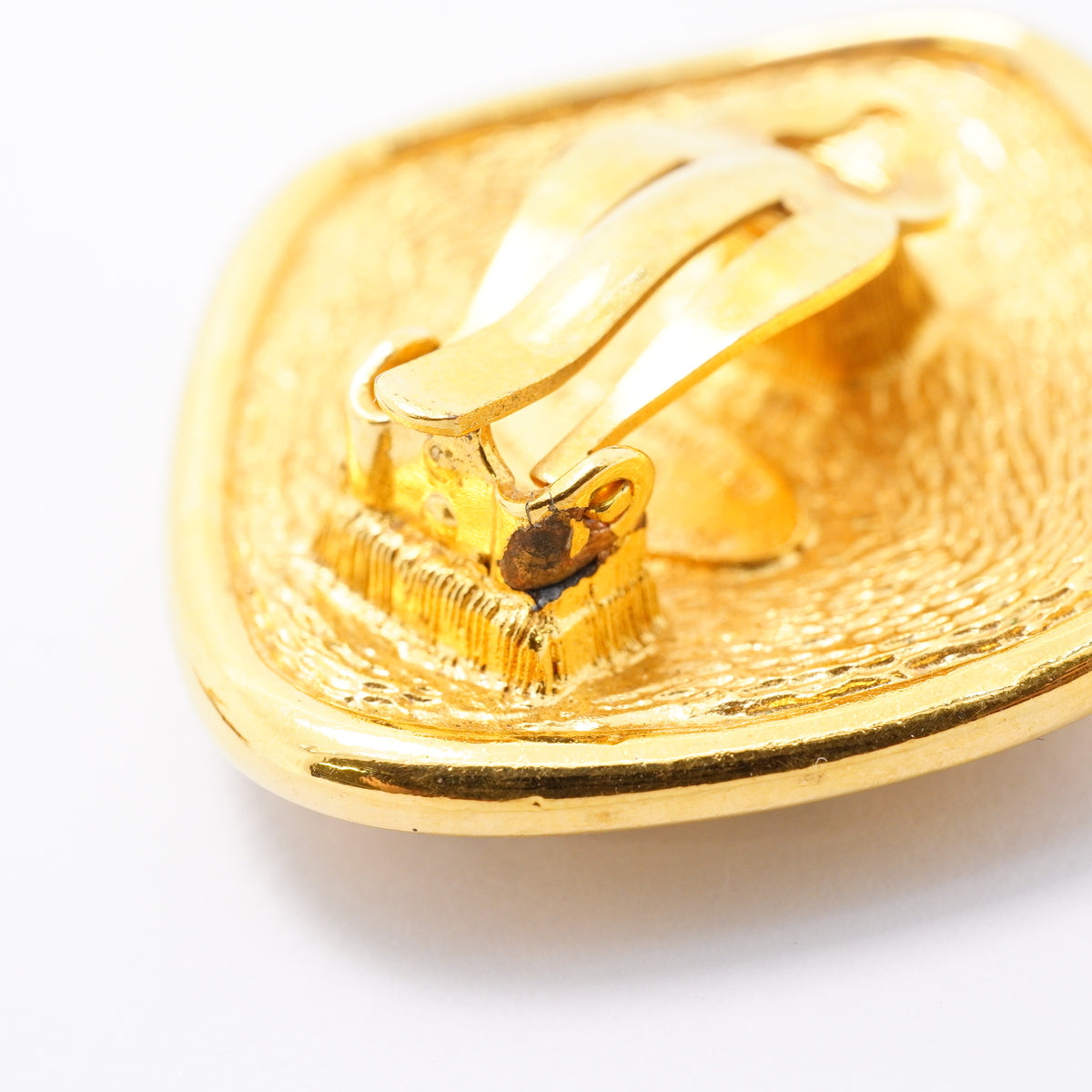 【6jhb0213-k】シャネル イヤリング ヴィンテージ ココマーク 菱形 GPメッキ ゴールド【中古】レディース