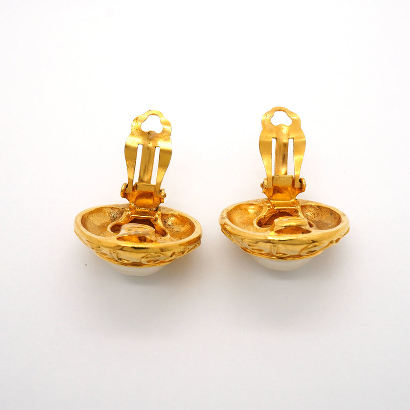 【6jhb0352-k】シャネル イヤリング ヴィンテージ シャネルロゴ GPメッキ フェイクパール ゴールド【中古】レディース