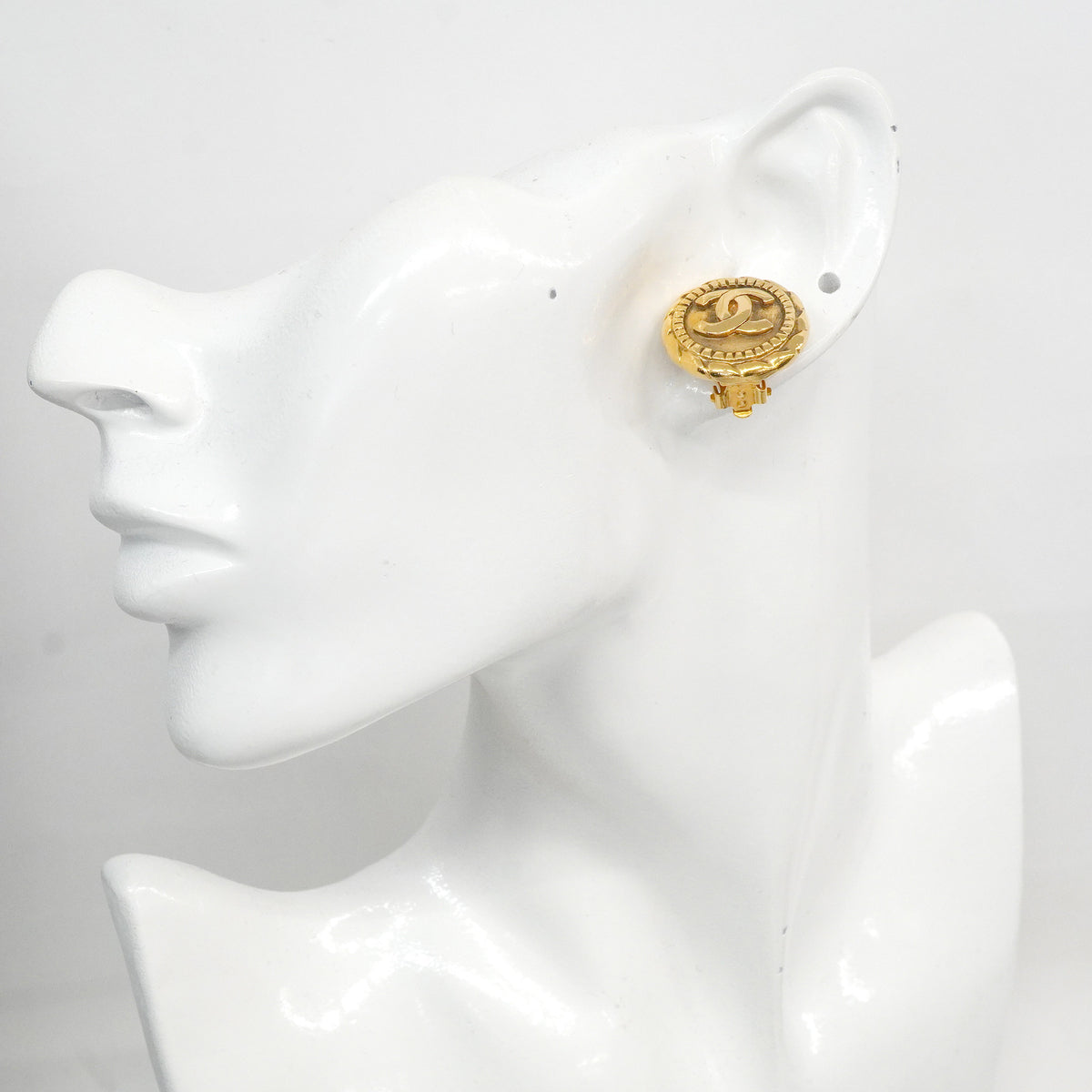 【6jhb0443】シャネル イヤリング ヴィンテージ ココマーク 丸型 サークル GPメッキ ゴールド【中古】レディース