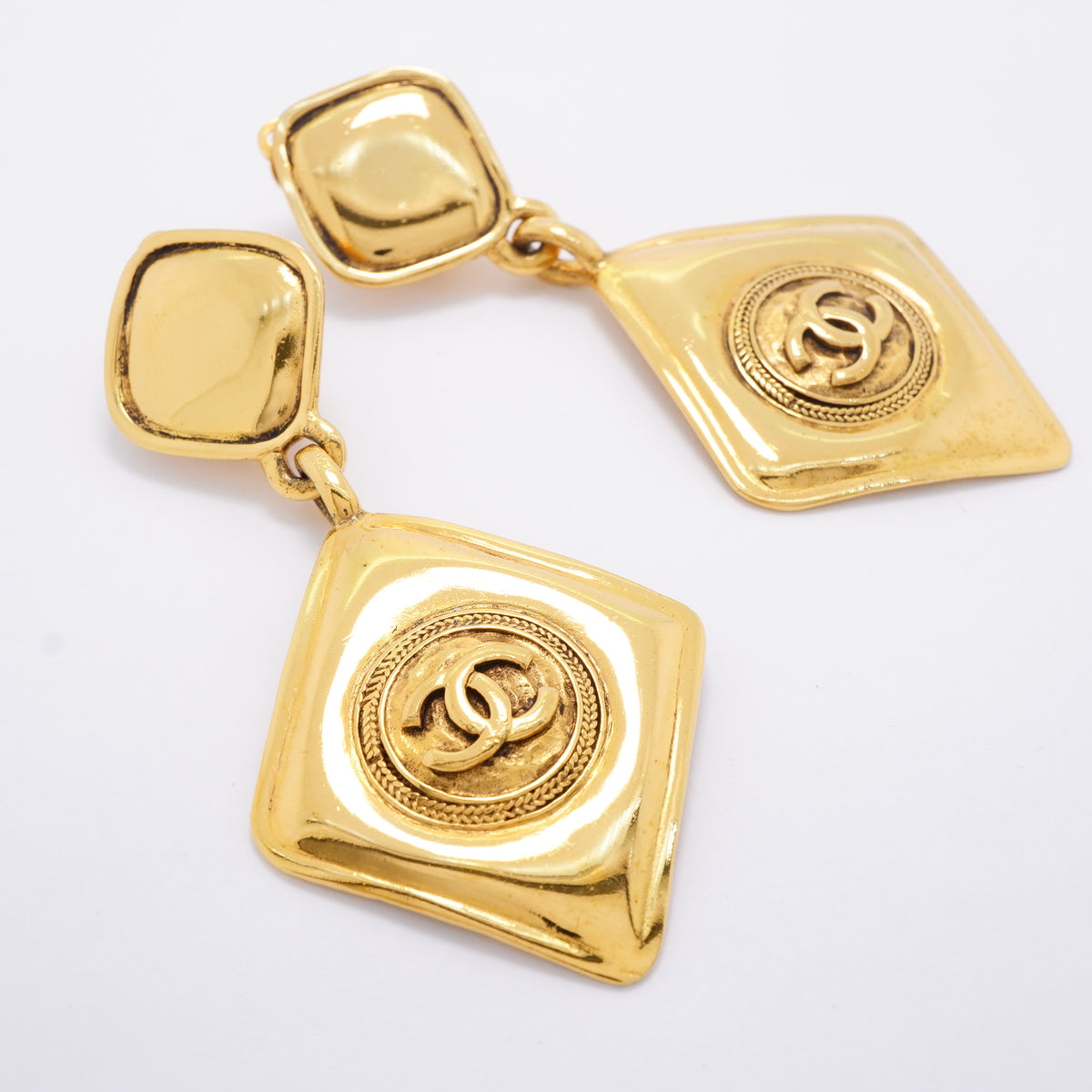 【6jhb0468】シャネル イヤリング ヴィンテージ ココマーク 菱形 GPメッキ ゴールド【中古】レディース