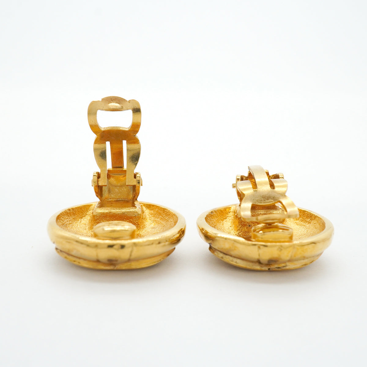 【6jhb0518】シャネル イヤリング ヴィンテージ ココマーク 丸型 サークル GPメッキ ゴールド【中古】レディース