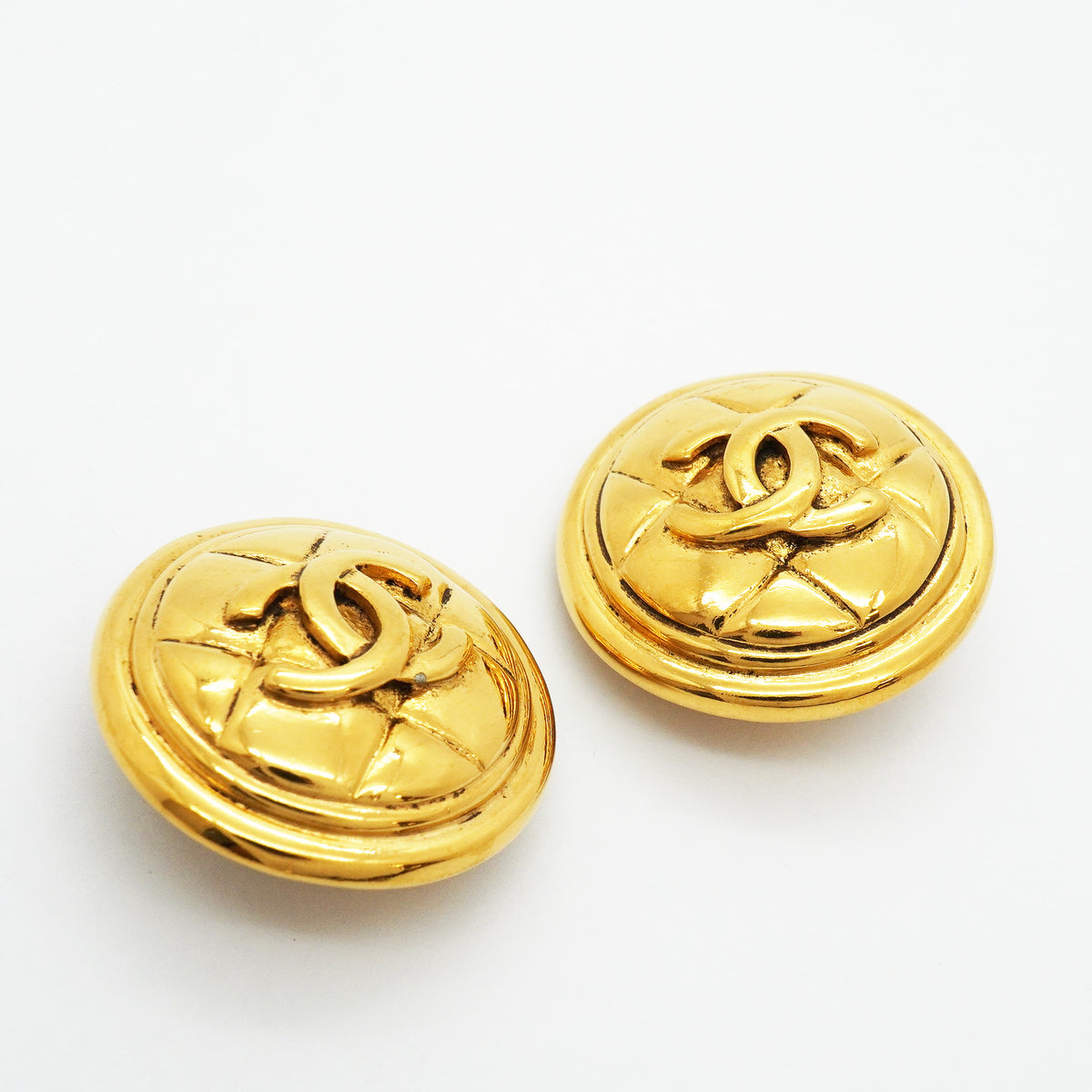 【6jhb0655】シャネル イヤリング ヴィンテージ ココマーク マトラッセ 丸型 サークル GPメッキ ゴールド【中古】レディース