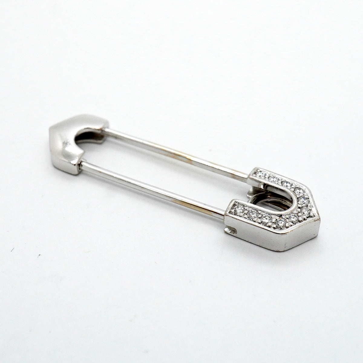 【6jib0100】カルティエ ブローチ アントルラセ 安全ピン K18WG ホワイトゴールド ダイヤモンド【中古】レディース